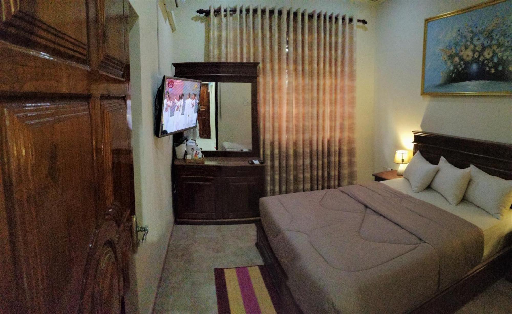 Holidays Hotel Nainamadama Екстер'єр фото
